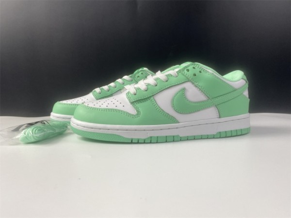 Nike Dunk Low Green Glow 
