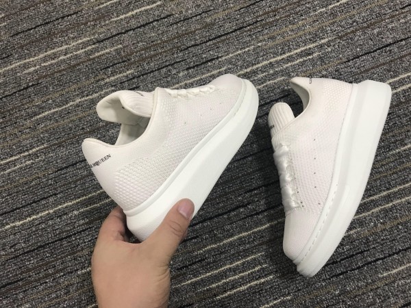 Alexander McQueen Oversized Sneaker MCQ-8056