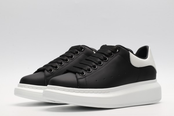 Alexander McQueen Oversized Sneaker