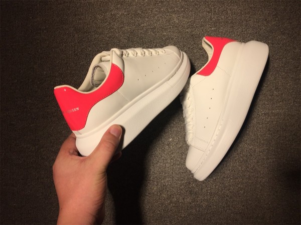 Alexander McQueen Oversized Sneaker MCQ-8023