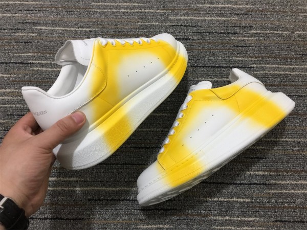 Alexander McQueen Oversized Sneaker MCQ-8244