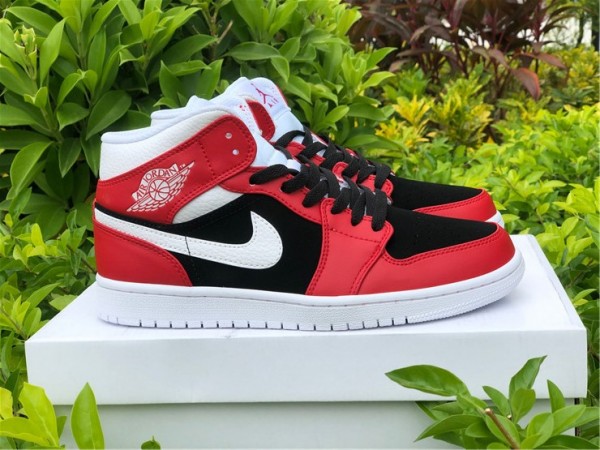 Jordan 1 Mid Gym Red Black (W)