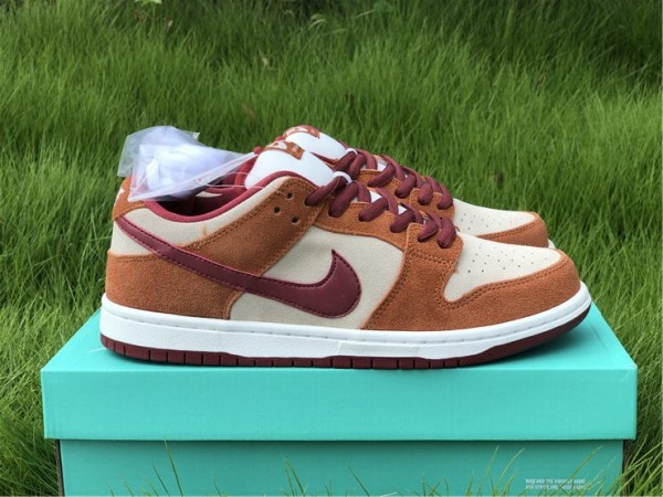 Nike Dunk Low Pro SB "Dark Russet" 
