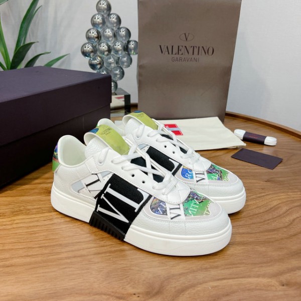 Valentino Low Top Sneaker 
