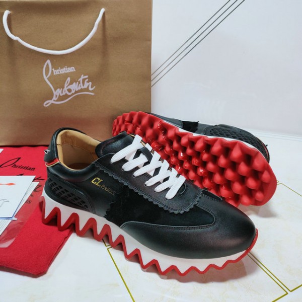 Christian Louboutin Low Top Sneaker 