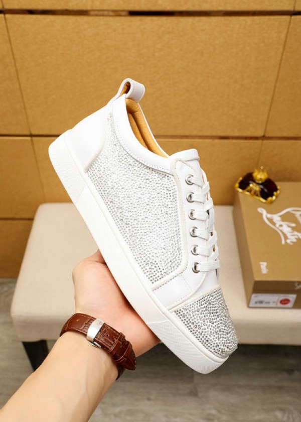 Christian Louboutin Low Top Sneaker 