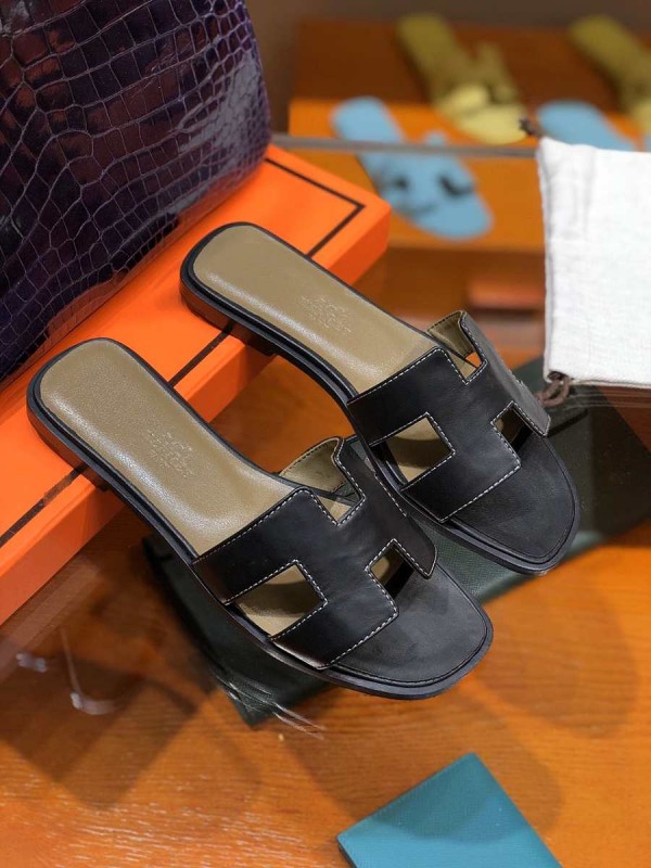 Hermes Slippers Black Leather