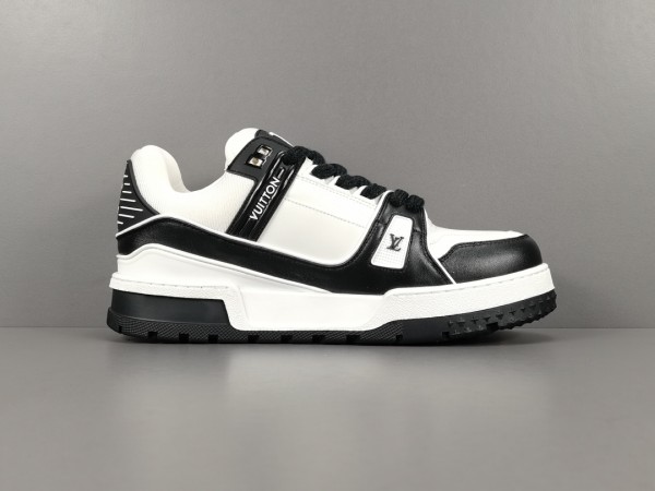 LV Trainer Sneaker Black White Logo LV LV-T0041