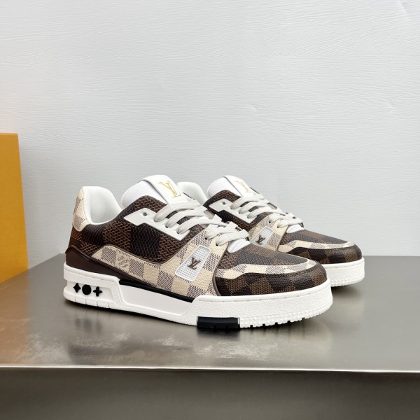 LV Trainer Sneaker Damier