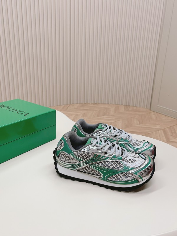 Bottega Veneta BV23 Orbit