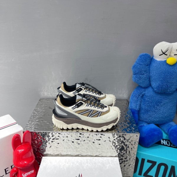 Moncler  Trailgrip GTX Beige