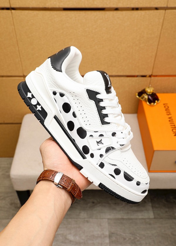 Louis vuitton Trainer  sneaker 
