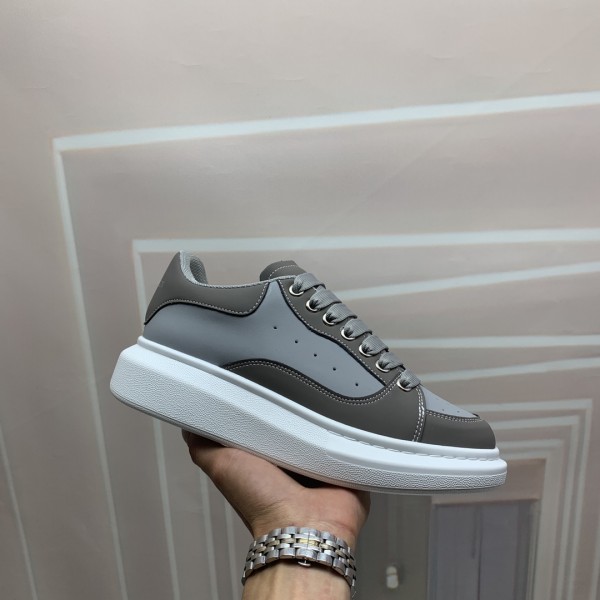 Alexander McQueen Oversized  Sneaker