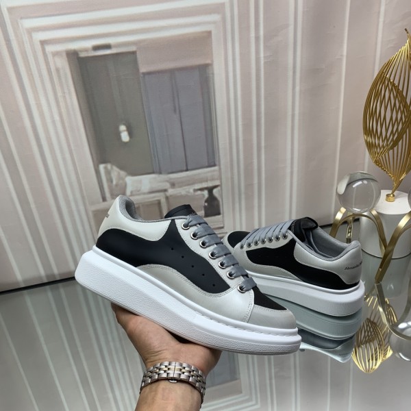 Alexander McQueen Oversized  Sneaker