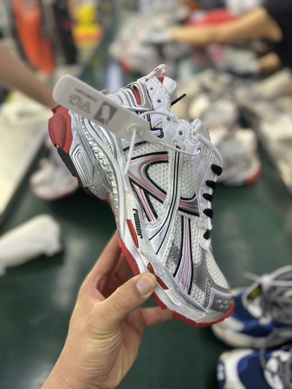 Balenciaga Runner Sneaker in Multi colors 