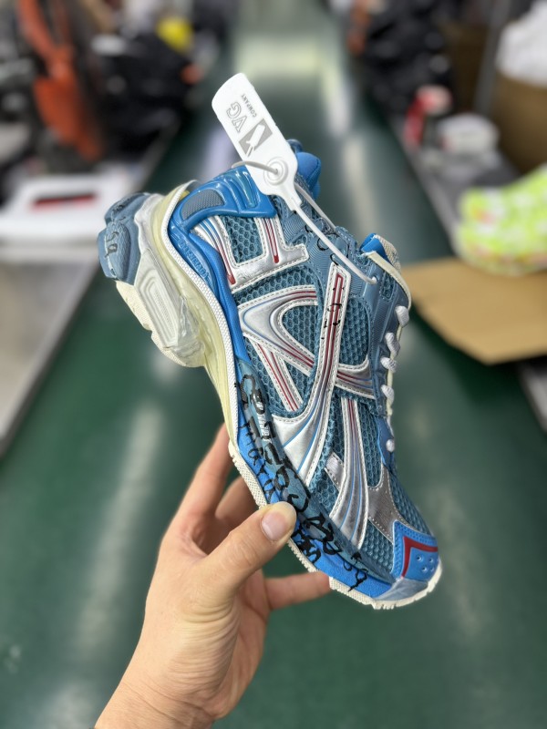 Balenciaga Runner Sneaker in Multi colors 