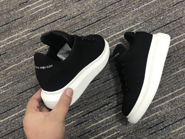 Alexander McQueen Oversized Sneaker MCQ-8055