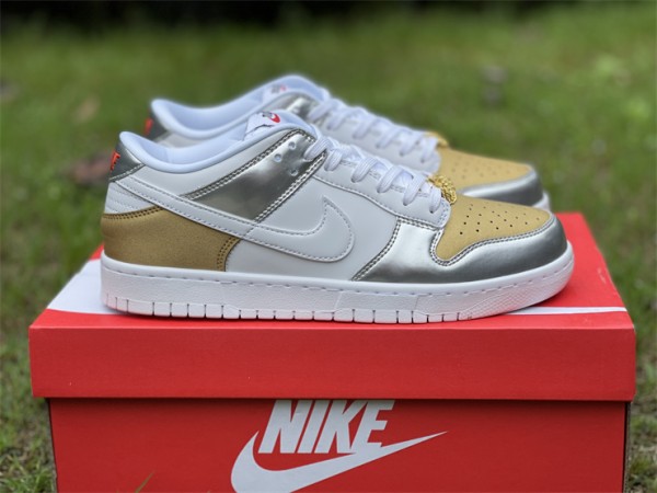 Nike Dunk Low“Metallic” DH4403-700