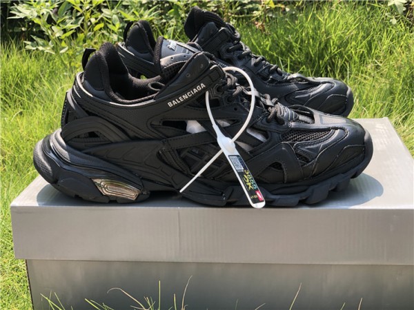 Balenciaga Track.2 Black Sneaker
