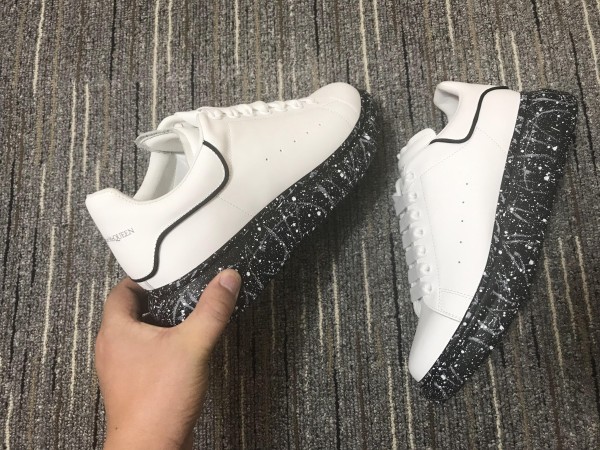 Alexander McQueen Oversized Sneaker MCQ-8099