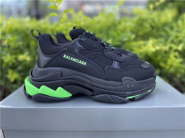 Balenciaga Triple S Black Fluo Green Sneaker