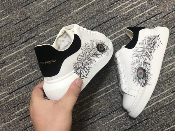 Alexander McQueen Oversized Sneaker MCQ-8108