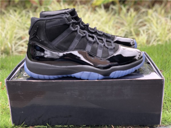 Jordan 11 Retro Cap and Gown