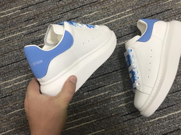 Alexander McQueen Oversized Sneaker MCQ-8078