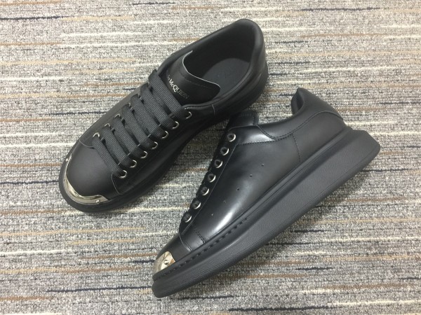 Alexander McQueen Oversized Sneaker MCQ-8238