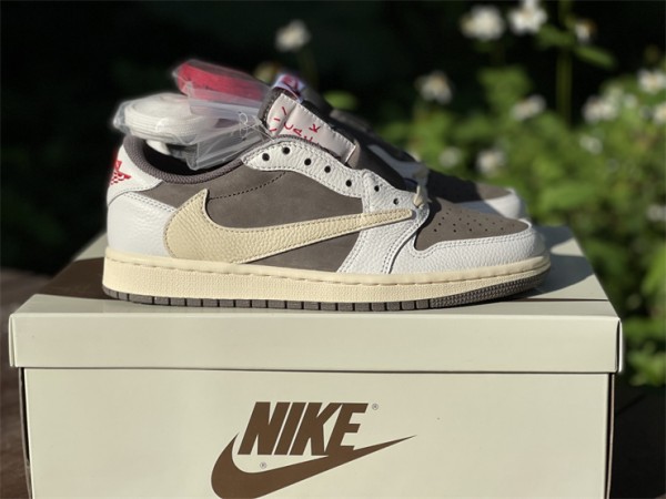 Travis Scott x Air Jordan 1 Low OG “Reverse Mocha”