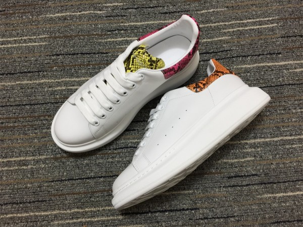 Alexander McQueen Oversized Sneaker MCQ-8138