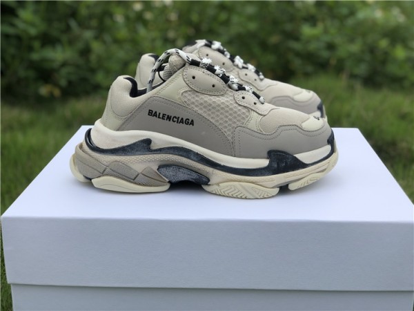 Balenciaga Triple S Beige Navy Sneaker