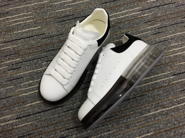 Alexander McQueen Oversized Sneaker MCQ-8092