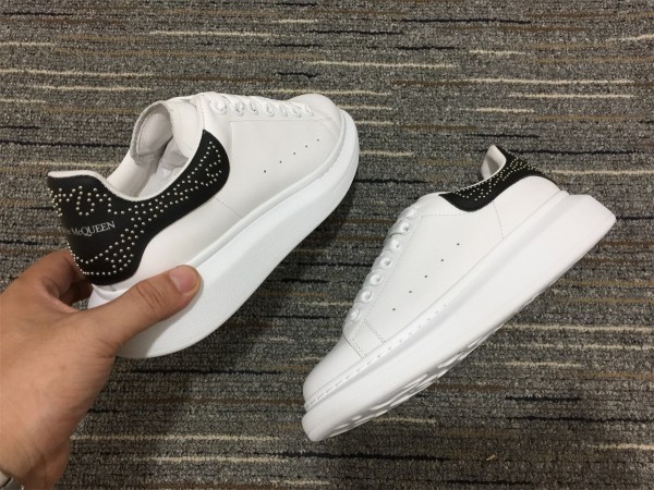 Alexander McQueen Oversized Sneaker MCQ-8192