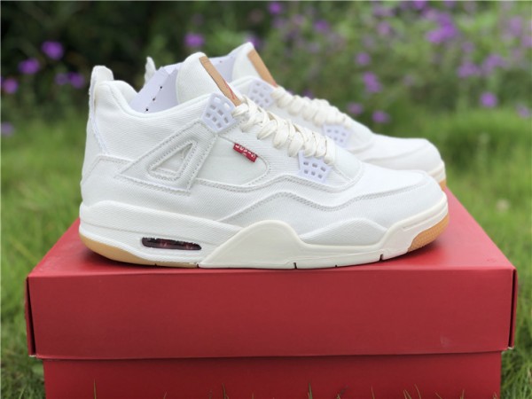 Jordan 4 Retro Levi's White (Levi's Tag)