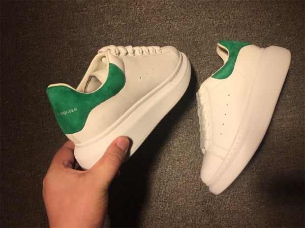 Alexander McQueen Oversized Sneaker MCQ-8008