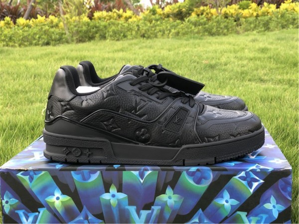 Louis Vuitton Trainer Sneaker Black Embossing MS0119