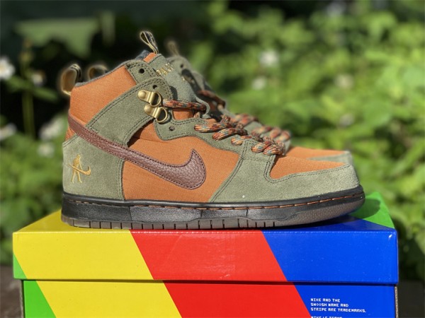 Pass~Port x Nike SB Dunk High “Workboot” DO6119-300