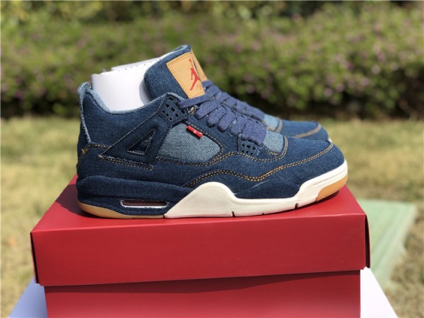 Jordan 4 Retro Levi's Denim