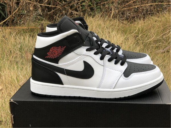 Jordan 1 Mid Reverse Black Toe