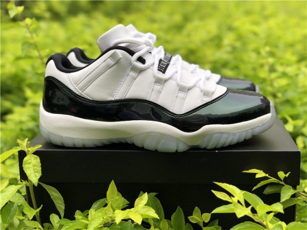 Jordan 11 Retro Low 'Emerald'