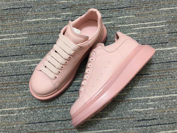 Alexander McQueen Oversized Sneaker MCQ-8126