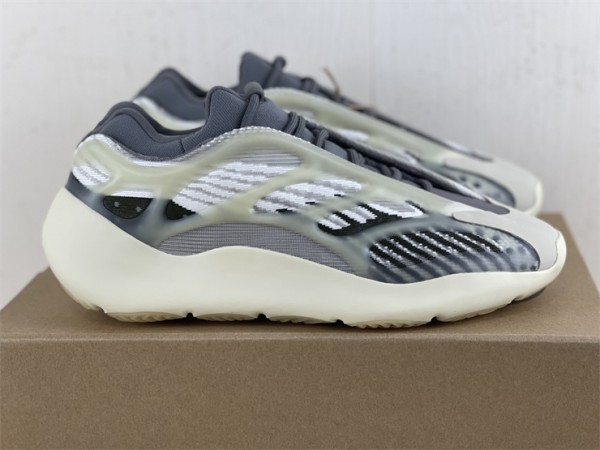 Adidas Yeezy 700 V3 Fade Salt ID1674