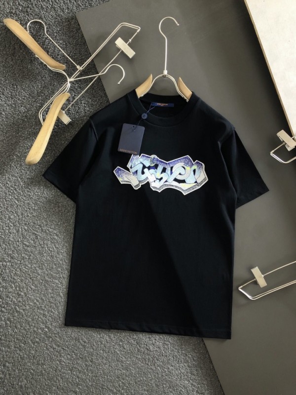 LV Short Sleeve T-Shirt - Black