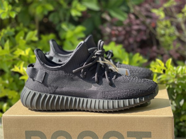 adidas Yeezy Boost 350 V2 “Onyx” HQ4540