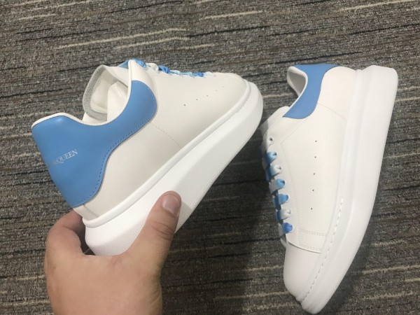 Alexander McQueen Oversized Sneaker MCQ-8188