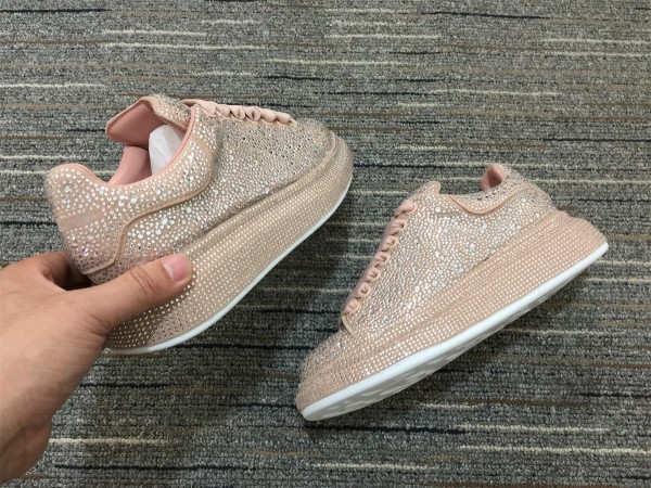 Alexander McQueen Oversized Sneaker MCQ-8209