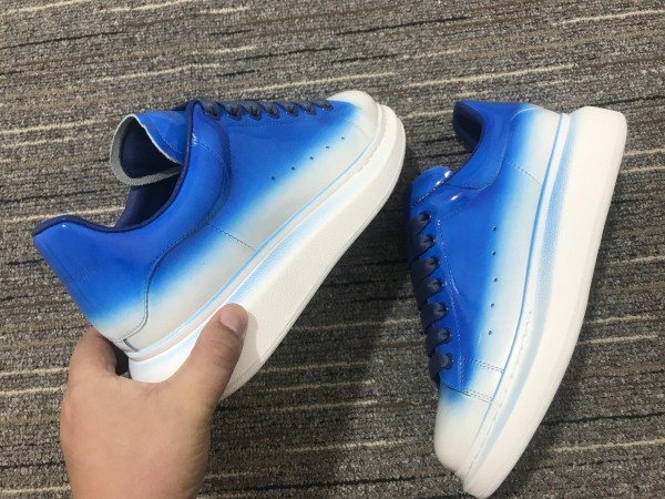 Alexander McQueen Oversized Sneaker MCQ-8193