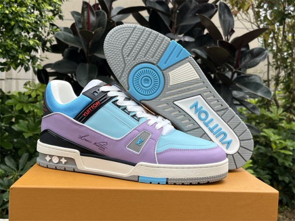 LOUIS VUITTON Trainer LV2024