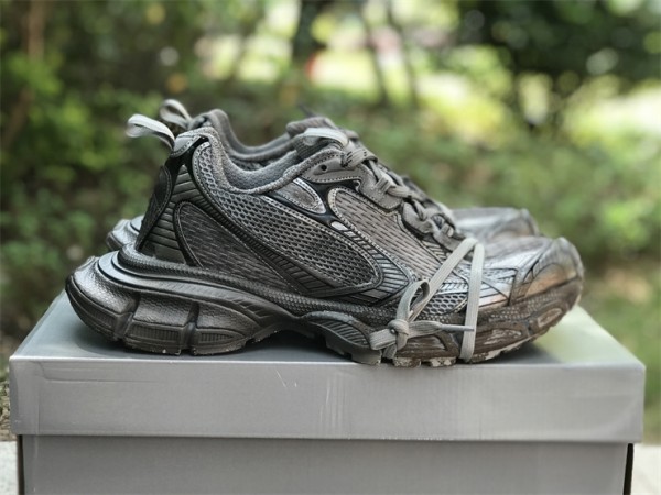 Balenciaga’s 3XL Sneaker in sliver and grey mesh and polyurethane B3XL-002